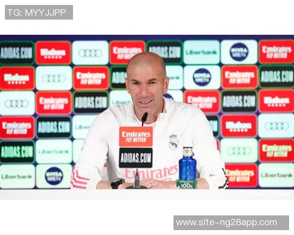 托莫里谈续约与停赛风险称经纪人全权处理队友会顶上