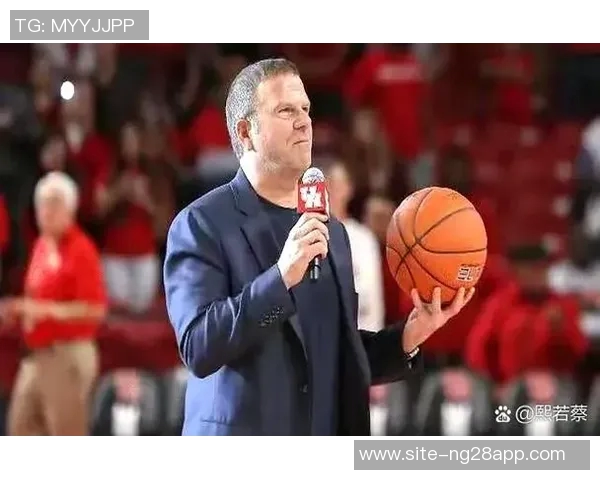 杜兰特谈末节未登场表示信任乌度卡的每个战术决定